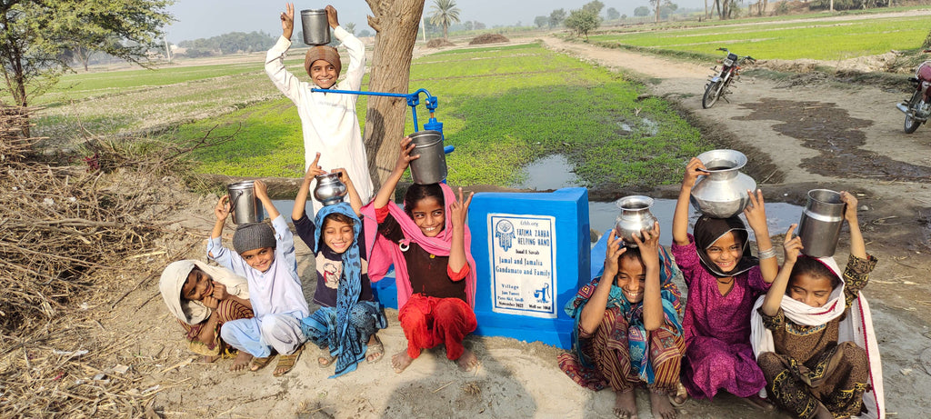 Sindh, Pakistan – Jamal and Jamalia Gandamato and Family – FZHH Water Well# 1068