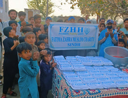 Sindh, Pakistan - Ramadan Day 10 - Participating in Month of Ramadan Appeal Program & Mobile Food Rescue Program by Distributing Freshly Made Iftari Meals & Juices to 100+ Less Privileged People