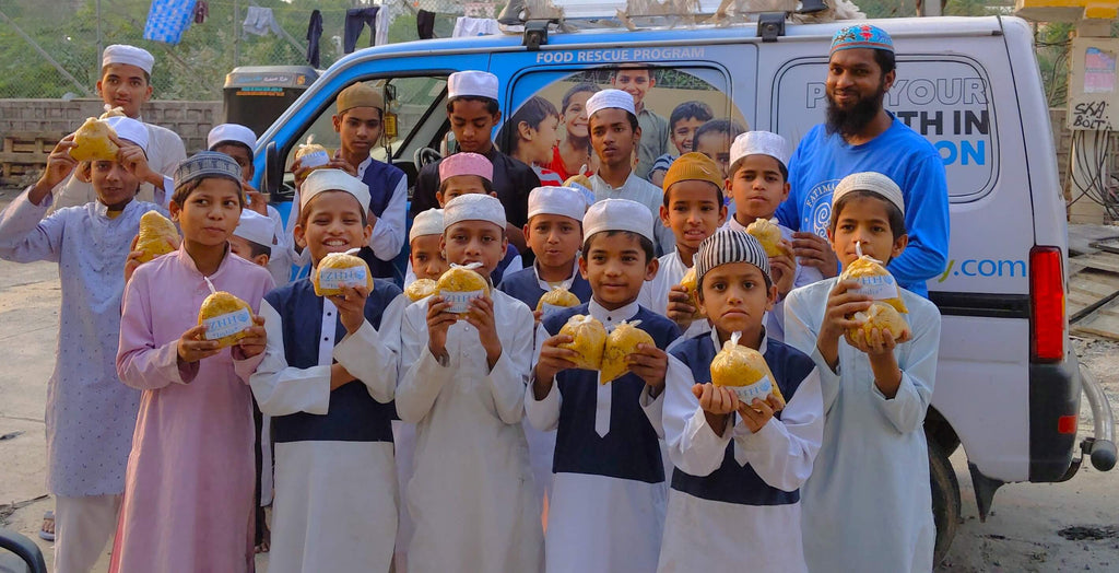 Hyderabad, India - Participating in Month of Ramadan Appeal Program & Mobile Food Rescue Program by Distributing Hot Iftari Meals to 100+ Madrasa Students, Less Privileged & Homeless Families