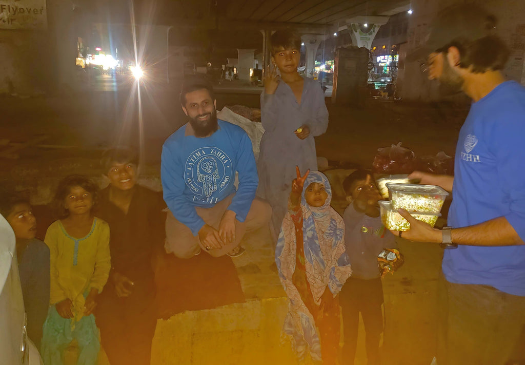 Punjab, Pakistan - Ramadan Day 20 - Participating in Month of Ramadan Appeal Program & Mobile Food Rescue Program by Distributing 40+ Complete Iftari Meals with Hot Dinners & Juice to Homeless & Less Privileged People