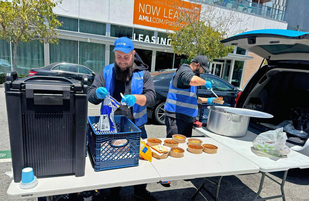 Los Angeles, California - Participating in Mobile Food Rescue Program by Serving 100+ Freshly Cooked Hot Meals, Desserts & Drinks and Distributing Essential Groceries to Local Community's Homeless & Less Privileged People