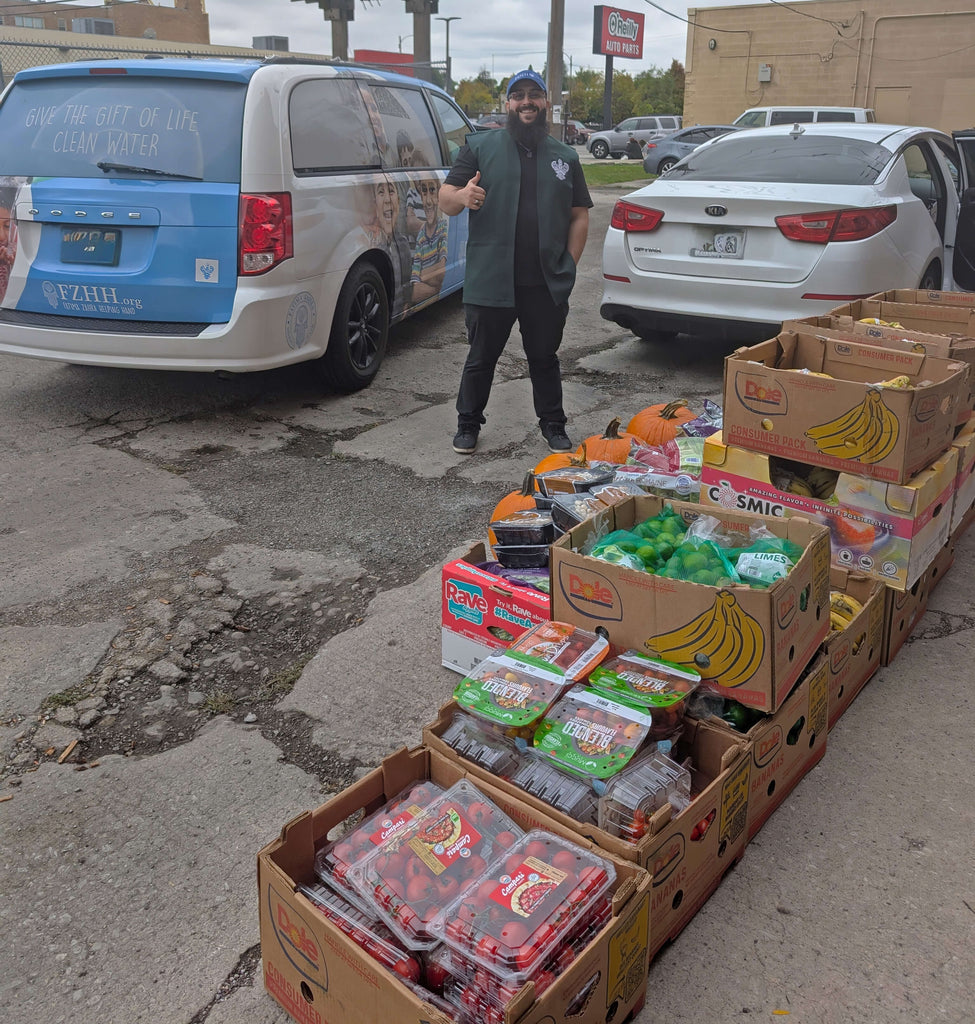 Chicago, Illinois - Participating in Mobile Food Rescue Program by Rescuing & Distributing 1500+ lbs. of Fresh Fruits, Vegetables & Essential Supplies to Local Community's Homeless Shelters Serving Less Privileged People