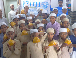 Hyderabad, India - Participating in Mobile Food Rescue Program by Distributing Hot Meals to 150+ Less Privileged Madrasa Students & Homeless People