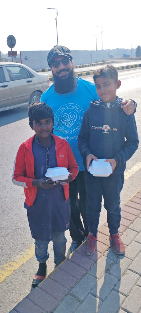 Lahore, Pakistan - Participating in Mobile Food Rescue Program by Preparing, Packaging & Distributing Hot Lunches to 70+ Less Privileged Children & Adults