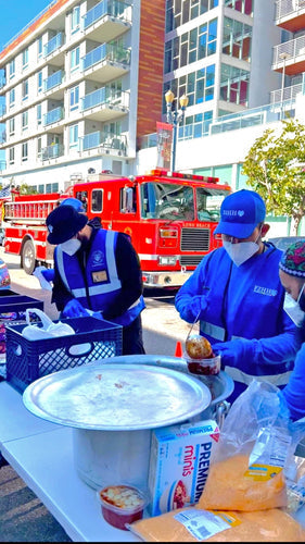 Los Angeles, California - Participating in Mobile Food Rescue Program by Serving 100+ Hot Meals with Snacks, Coffee & Water to Local Community's Homeless & Less Privileged People Affected by Fires & Poor Air Quality