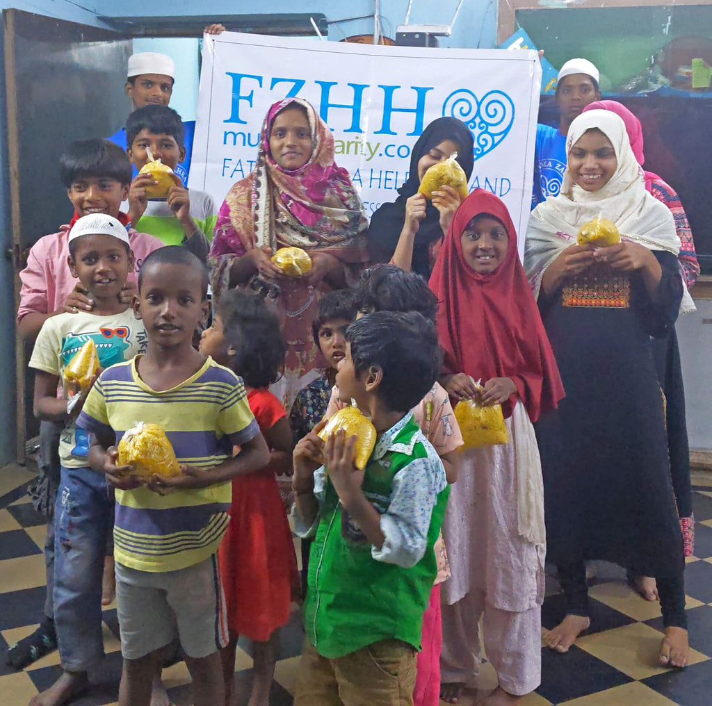 Hyderabad, India - Participating in Mobile Food Rescue Program by Distributing Hot Meals to 150+ Beloved Orphans & Less Privileged Madrasa Students & Homeless People