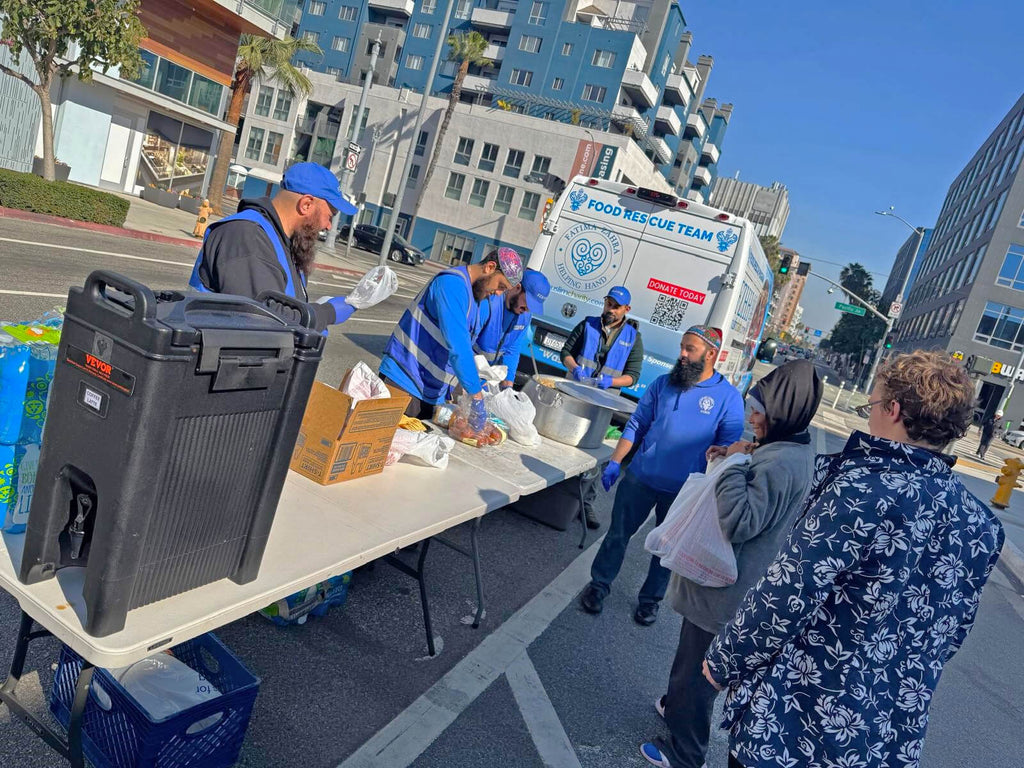 Los Angeles, California - Participating in Mobile Food Rescue Program by Serving 150+ Hot Meals with Water, Coffee & Dessert to Local Community's Homeless & Less Privileged People