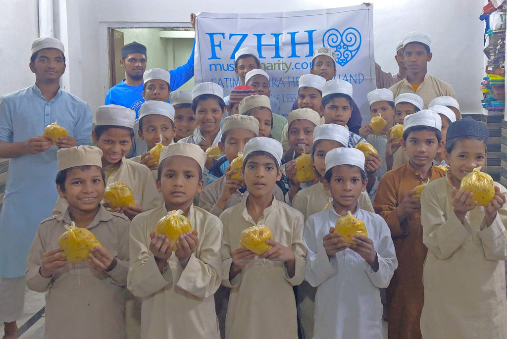 Hyderabad, India - Participating in Mobile Food Rescue Program by Distributing Hot Meals to 150+ Less Privileged Madrasa Students & Homeless People