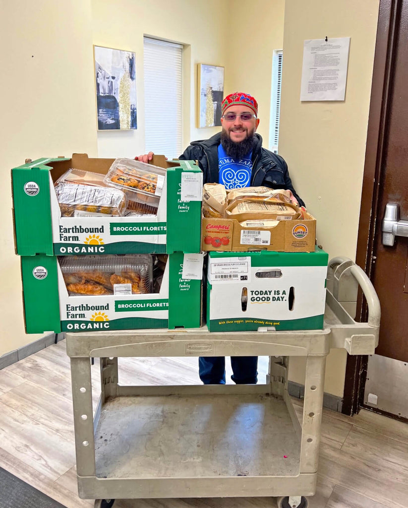 Chicago, Illinois - Participating in Mobile Food Rescue Program by Rescuing & Distributing 150+ lbs. of Fresh Fruits Desserts & Bakery Items to Local Community's Homeless Shelters Serving Less Privileged People