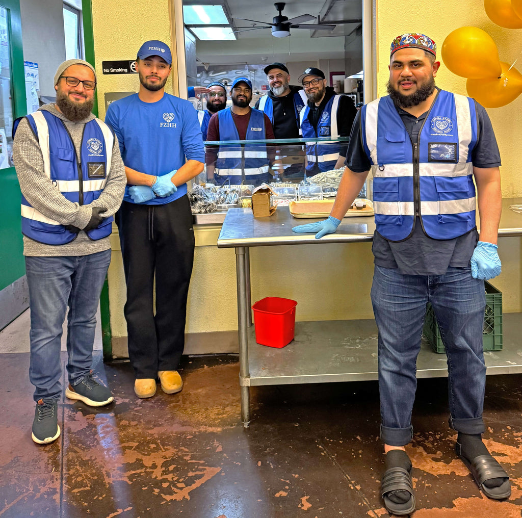 Oakland, California - Participating in Mobile Food Rescue Program by Preparing, Serving & Distributing 350+ Freshly Cooked Hot Meals with Salads, Fruits & Drinks to Local Community's Homeless & Less Privileged People