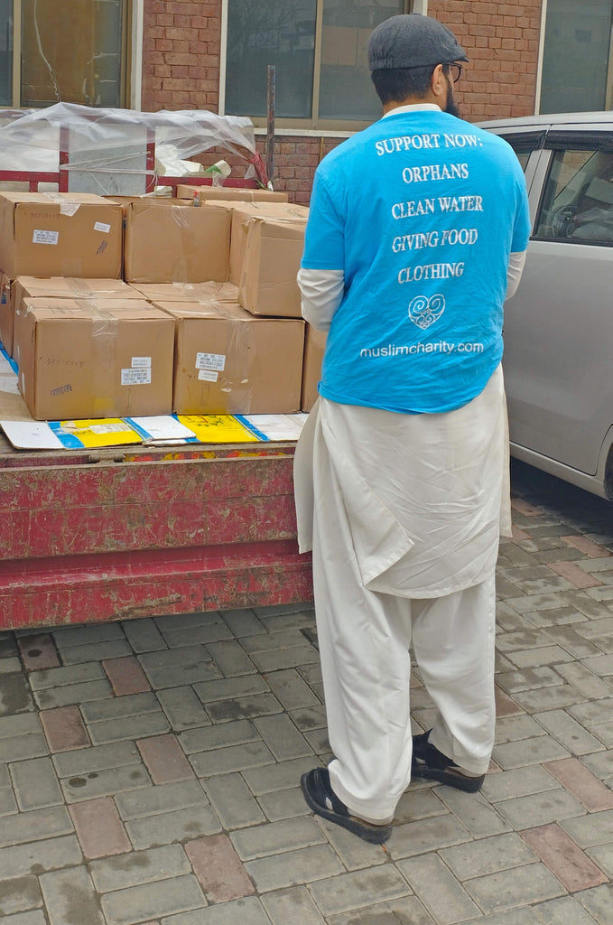 Lahore, Pakistan - Participating in Month of Ramadan Appeal Program by Distributing Blessed 30 Day Ramadan Ration Kits for Suhoor & Iftar to 20+ Less Privileged Families