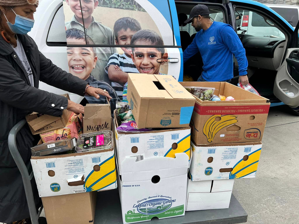 Los Angeles, California - Participating in Mobile Food Rescue Program by Rescuing & Distributing 450+ lbs. of Essential Groceries to Local Community's Low-Income Families