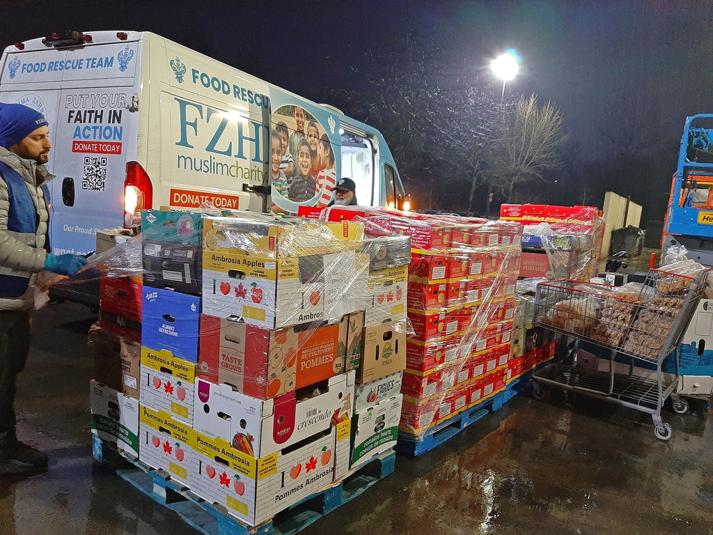 Vancouver, Canada - Participating in Mobile Food Rescue Program by Rescuing & Distributing 5000+ lbs. of Cooked Pizza & Chicken and Fresh Meats, Fruits & Vegetables to Local Community's Local Community's Senior Community & Refugee Families