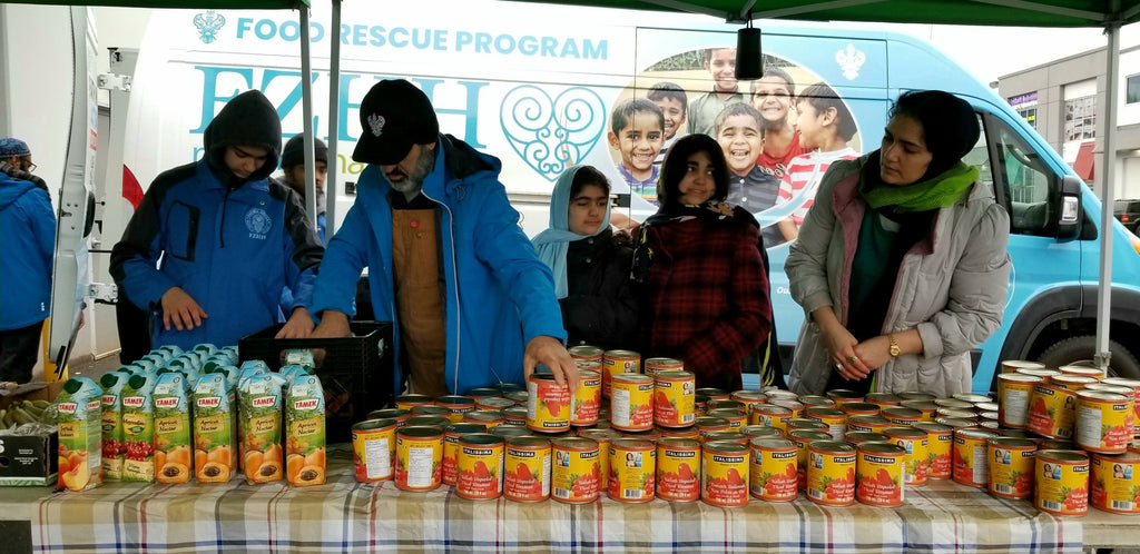 Vancouver, Canada - Participating in Mobile Food Rescue Program by Distributing Fresh Meats, Fresh Produce & Bakery Items to 300+ Families at Local Community's Muslim Food Bank