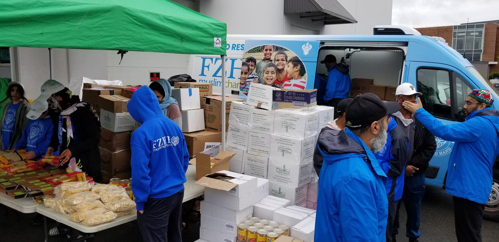Vancouver, Canada - Participating in Mobile Food Rescue Program by Distributing Essential Groceries to 300+ Families at Local Community's Muslim Food Bank