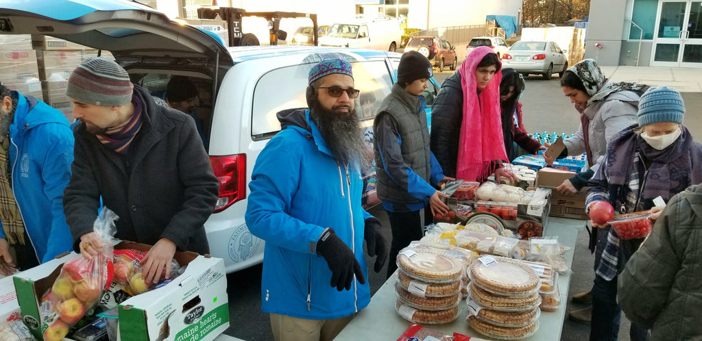 Vancouver, Canada - Participating in Mobile Food Rescue Program by Distributing Essential Bedding, Essential Groceries, Fresh Produce, Fresh Meats & Bakery Items to Local Community's Muslim Food Bank