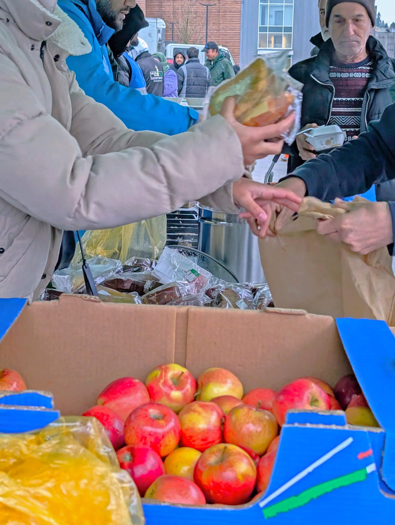 Vancouver, Canada - Participating in Mobile Food Rescue Program & Food Bank Programs by Serving Hot Meals with Cold Drinks & Distributing Essential Groceries to 300+ Less Privileged Families