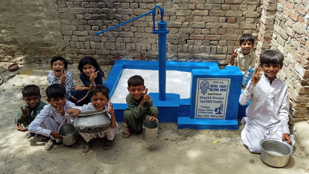 Shaykh Nurjan And SMC Family – FZHH Water Well# 586 – PK